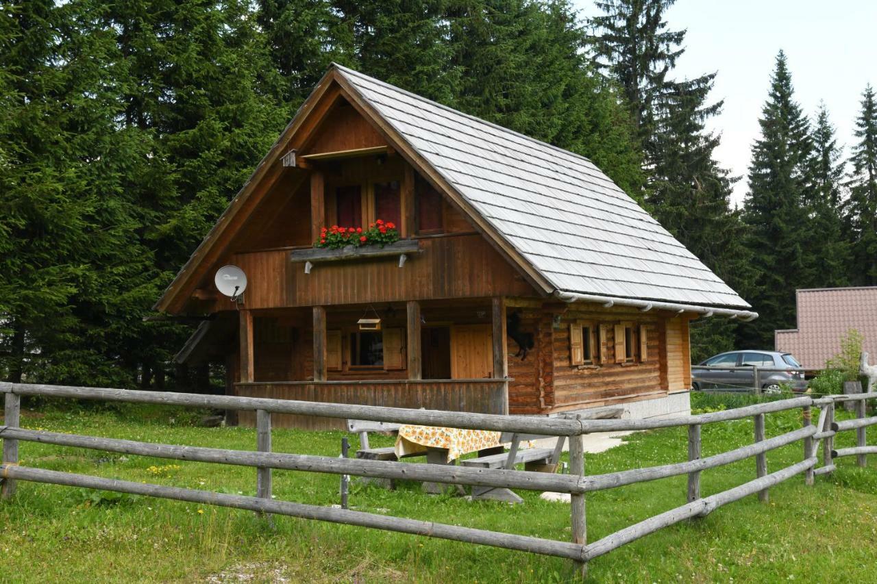 Villa Pocitniska Hisa Jurcek Pokljuka Goreljek Exterior foto