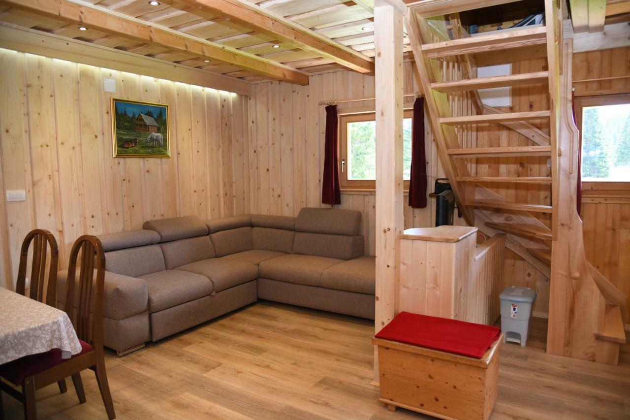Villa Pocitniska Hisa Jurcek Pokljuka Goreljek Exterior foto